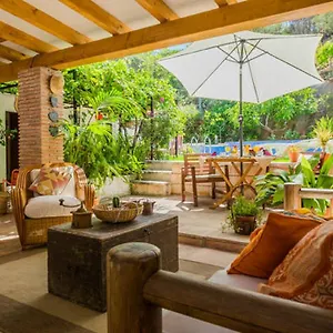 **** Frühstückspension At In Malaga & Solo Travellers Spanien